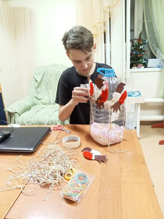 5301237374673162949
